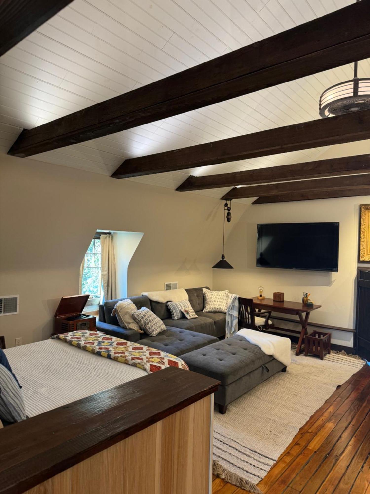 South Broadway Manor B&B - Near Fallingwater, Ohiopyle State Park, Hiking & Biking Trails Gap Scottdale ภายนอก รูปภาพ