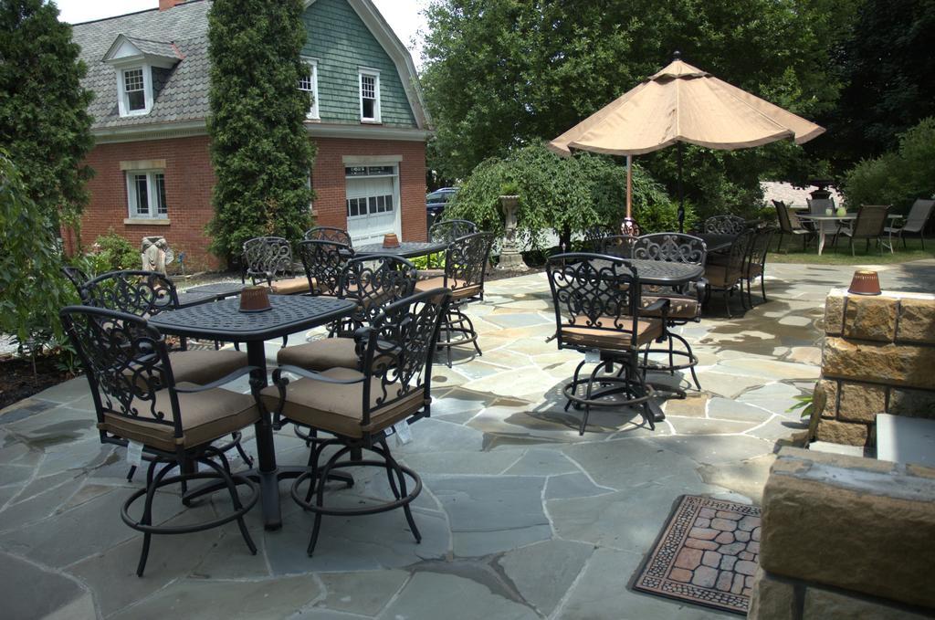South Broadway Manor B&B - Near Fallingwater, Ohiopyle State Park, Hiking & Biking Trails Gap Scottdale ภายนอก รูปภาพ